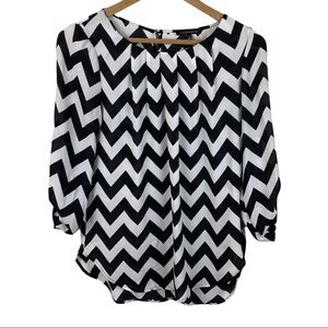 Straccato Black & White Chevron Blouse